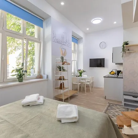 Апартаменты Newly Renovated Flat With A Loft