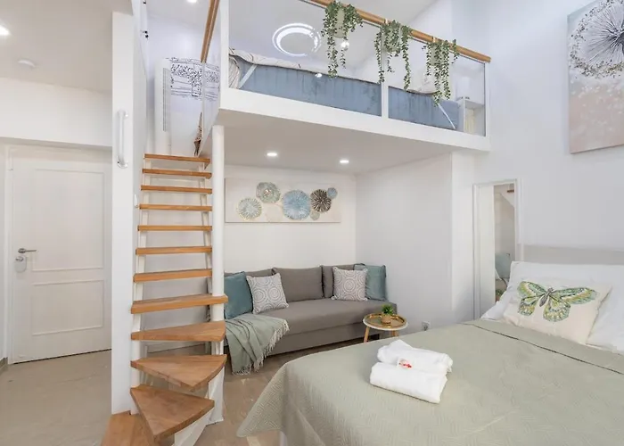 Daire Newly Renovated Flat With A Loft *